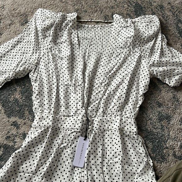 WeWoreWhat Polka Dot Balloon-Sleeve Romper size 2 NWT - Picture 7 of 7